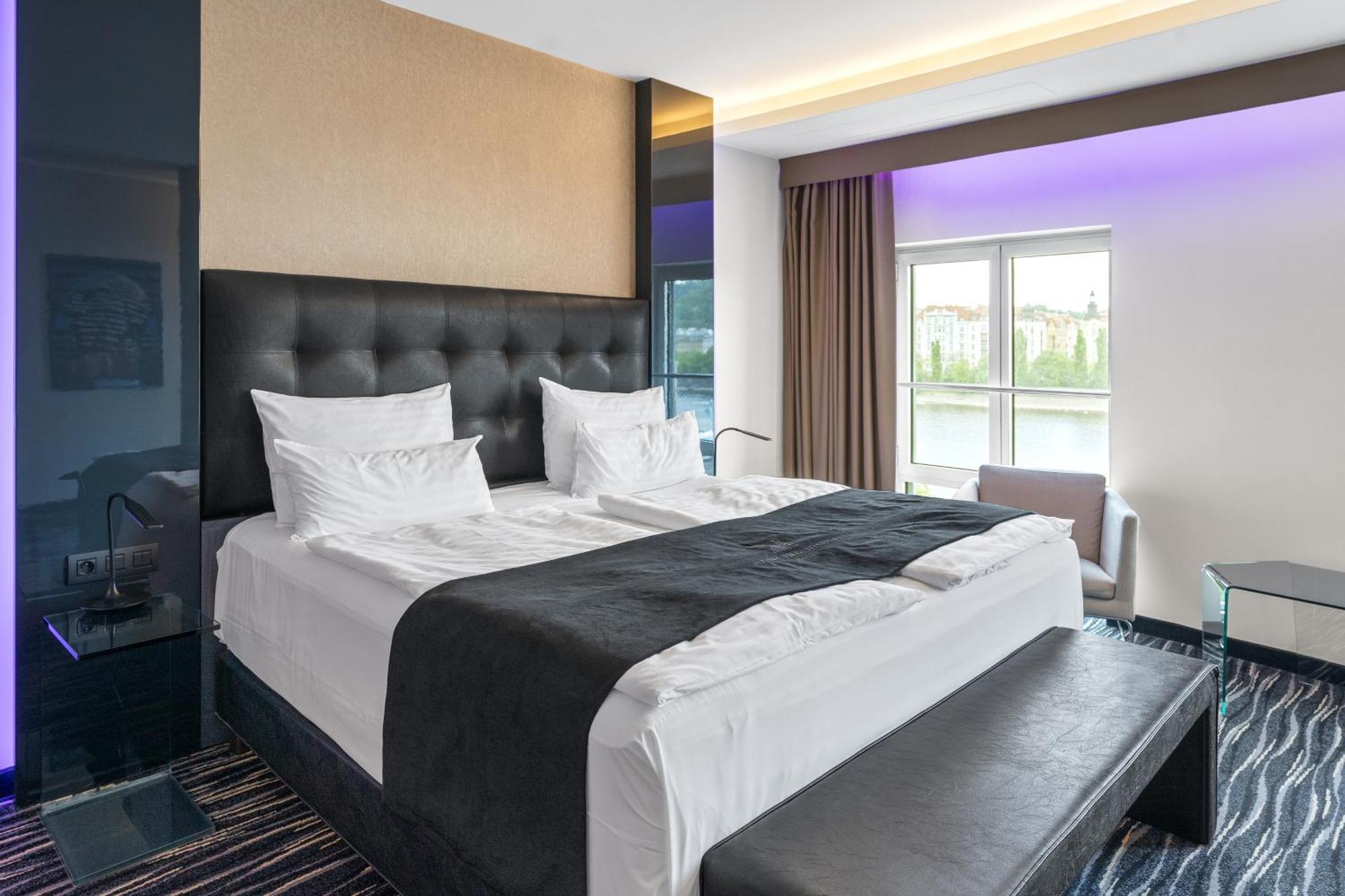 Dancing House Hotel - Tancici Dum — Photos 1